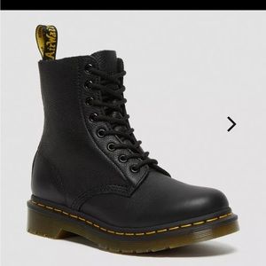 Dr Martens Virginia